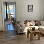 Sunset House With Seaview דירה