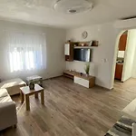 Sunset House With Seaview דירה