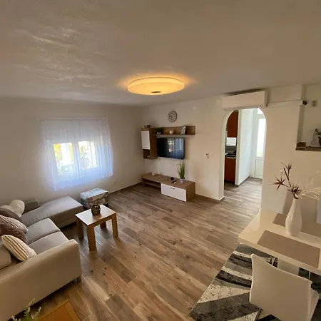 Daire Sunset House With Seaview