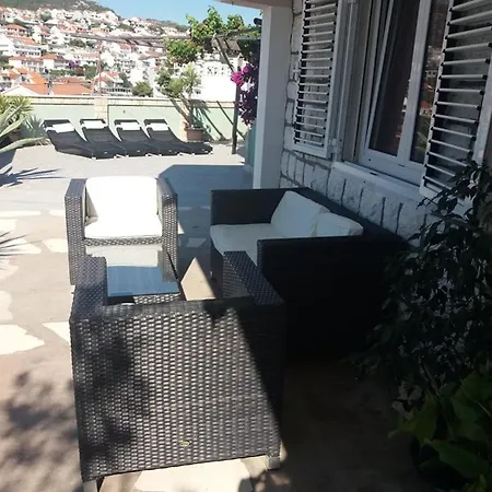 Daire Sunset House With Seaview Hvar Town