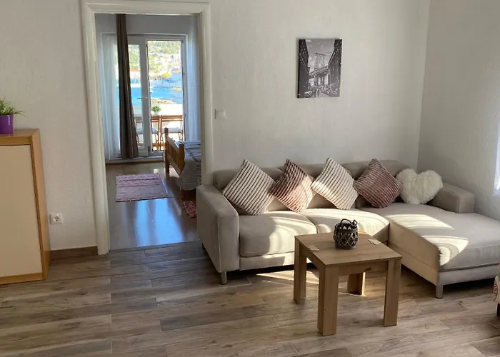 Sunset House With Seaview דירה