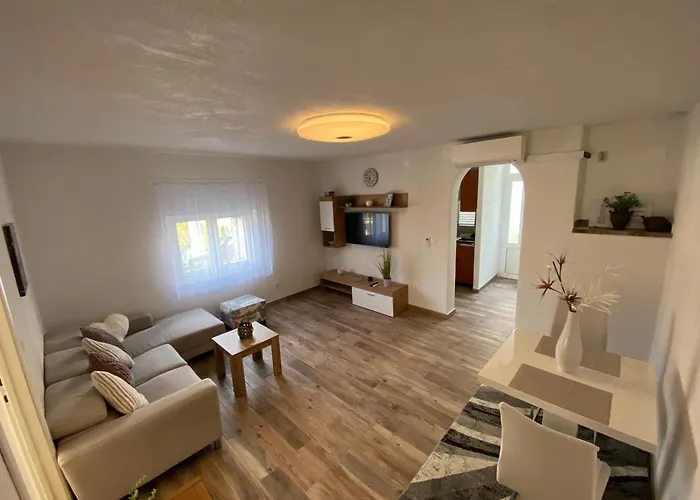 דירה Sunset House With Seaview